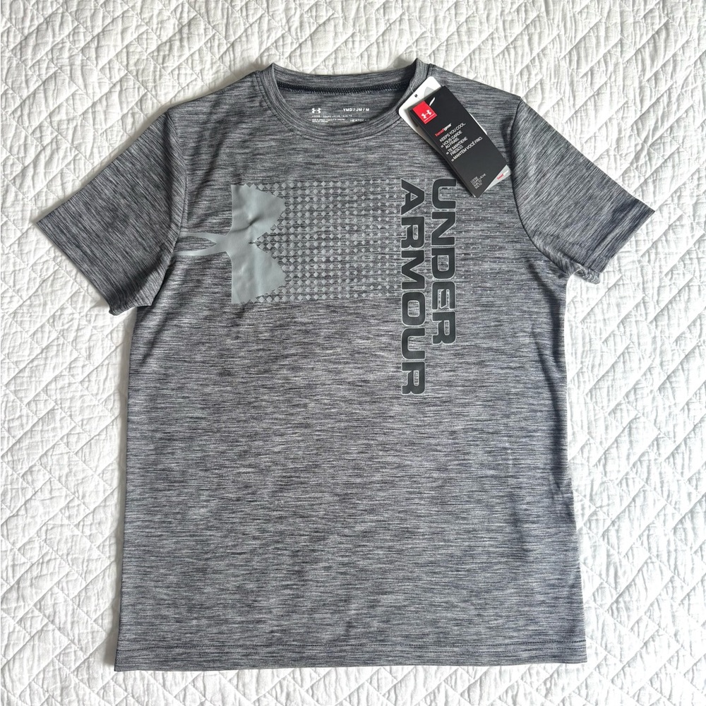 Under Armour Boys Heatgear Short Sleeve Shirt NWT
